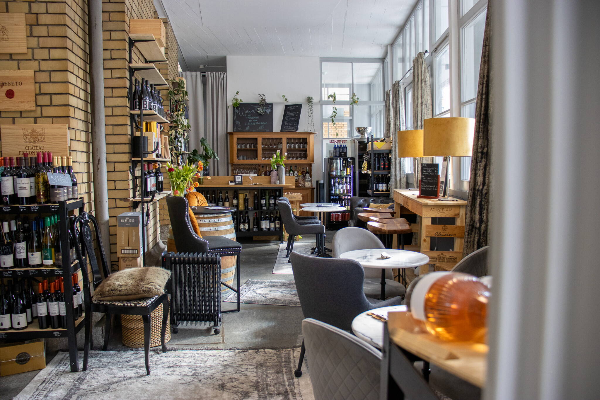 THE VALLEY_Motorworld THE VALLEY_Motorworld